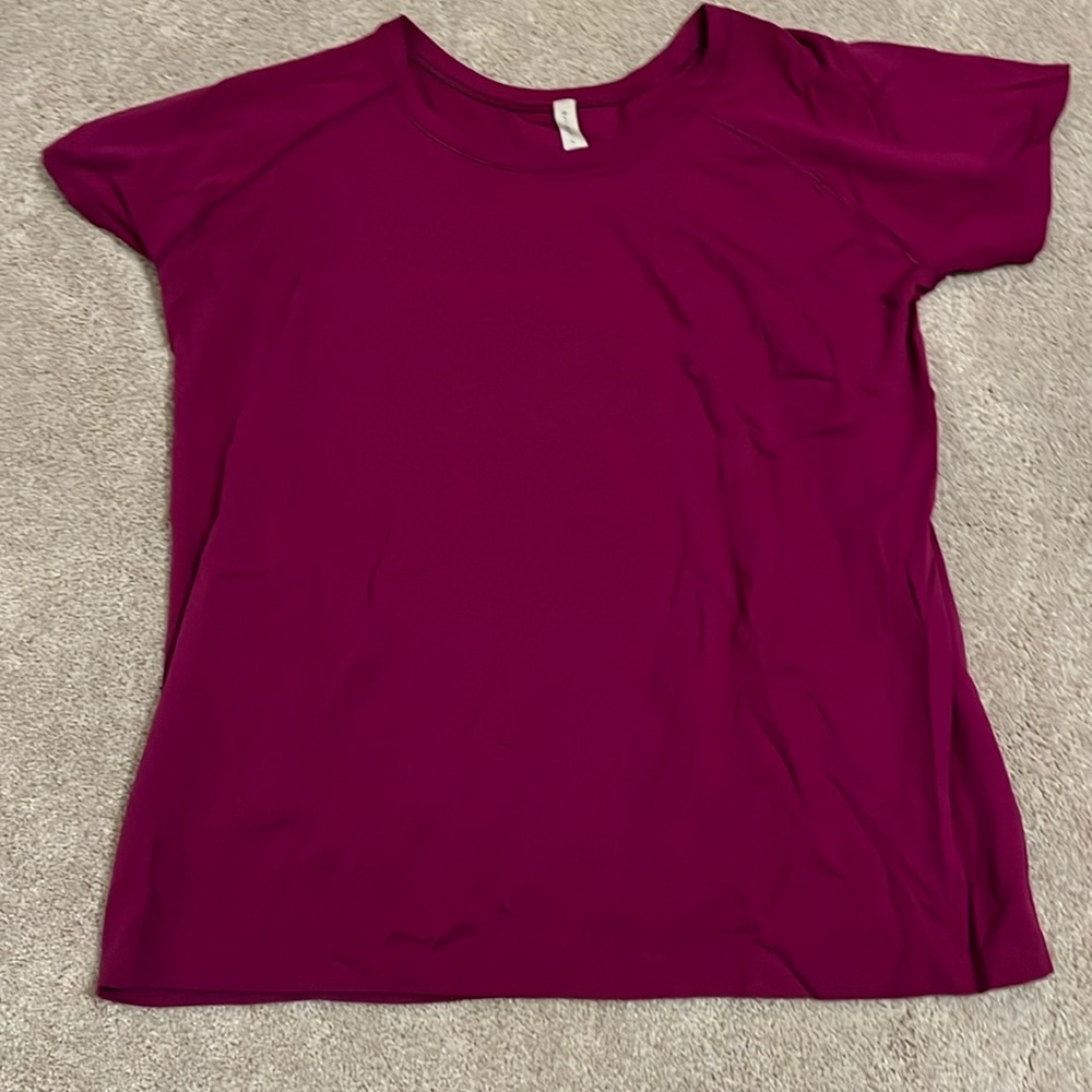 Athleta Momentum Short Sleeve T-Shirt